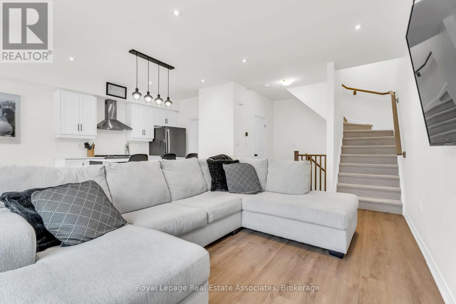 49 - 314 Equestrian Way, Cambridge, Ontario  N3E 0E4 - Photo 18 - X12518824