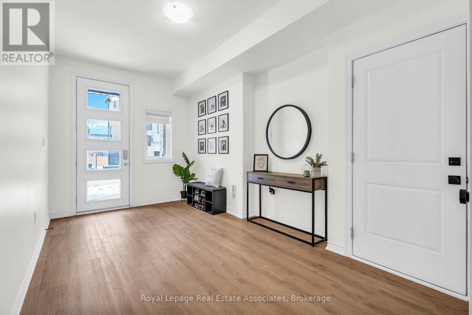 49 - 314 Equestrian Way, Cambridge, Ontario  N3E 0E4 - Photo 4 - X12518824