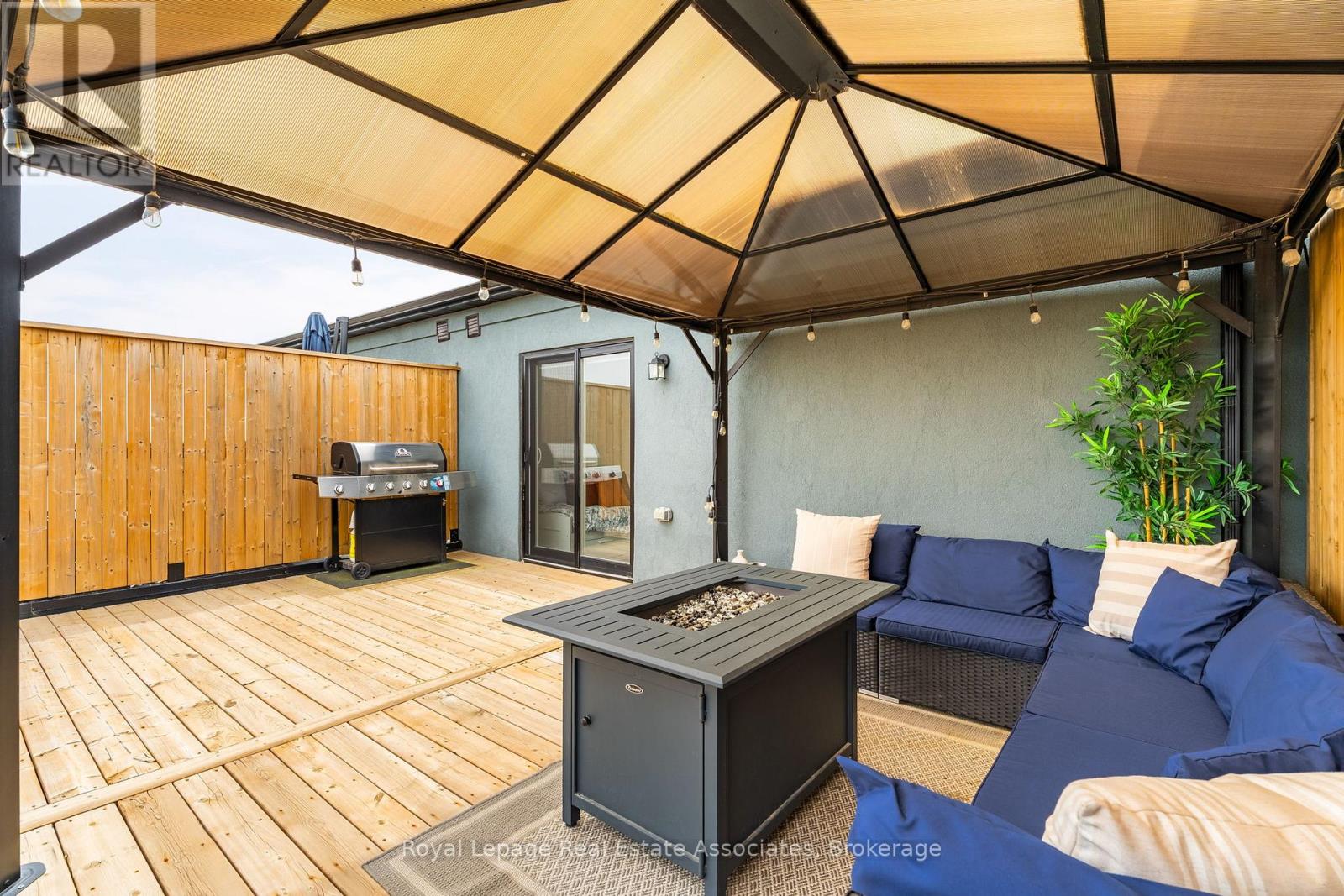 49 - 314 Equestrian Way, Cambridge, Ontario  N3E 0E4 - Photo 37 - X12518824