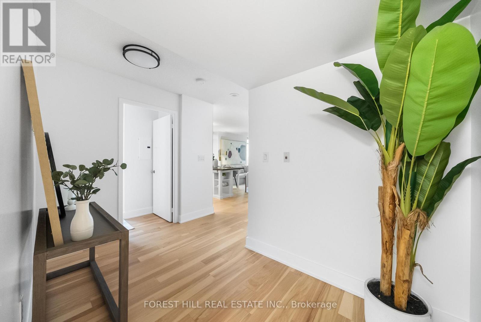 5002 - 25 Telegram Mews, Toronto, Ontario  M5V 3Z1 - Photo 5 - C12530084