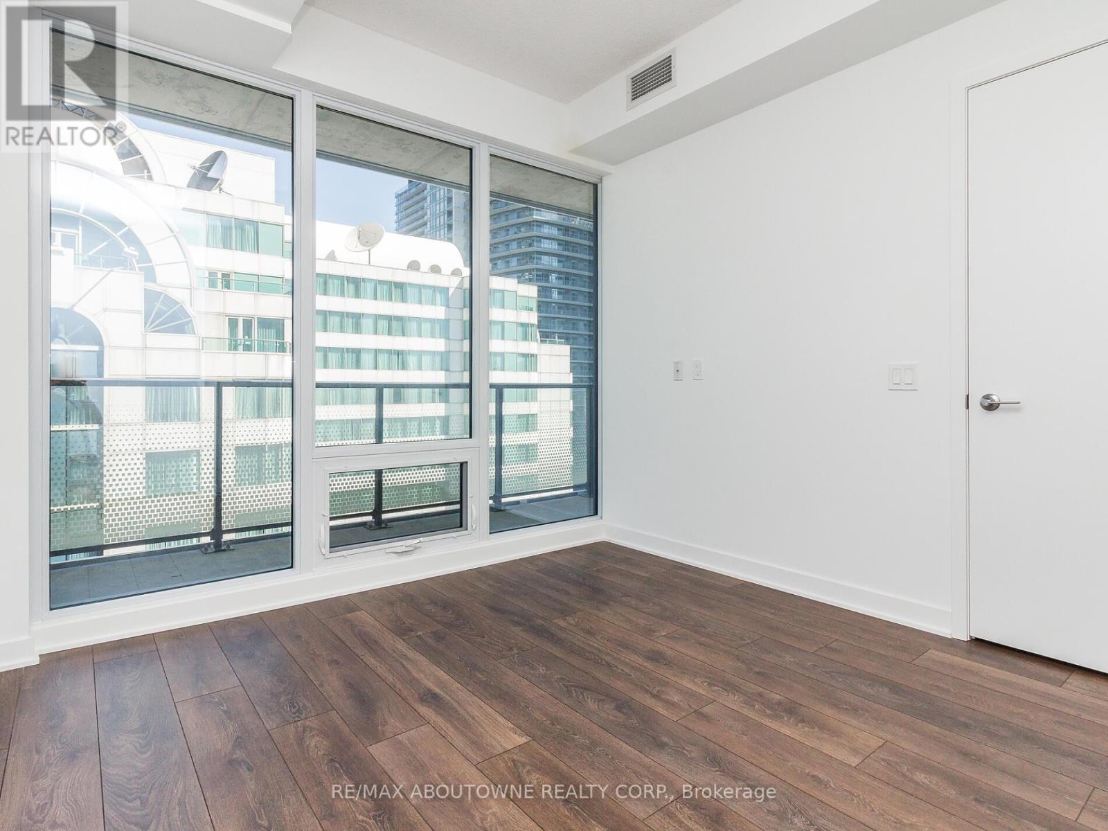 2306 - 125 Blue Jay's Way, Toronto, Ontario  M5V 0N5 - Photo 29 - C12530106