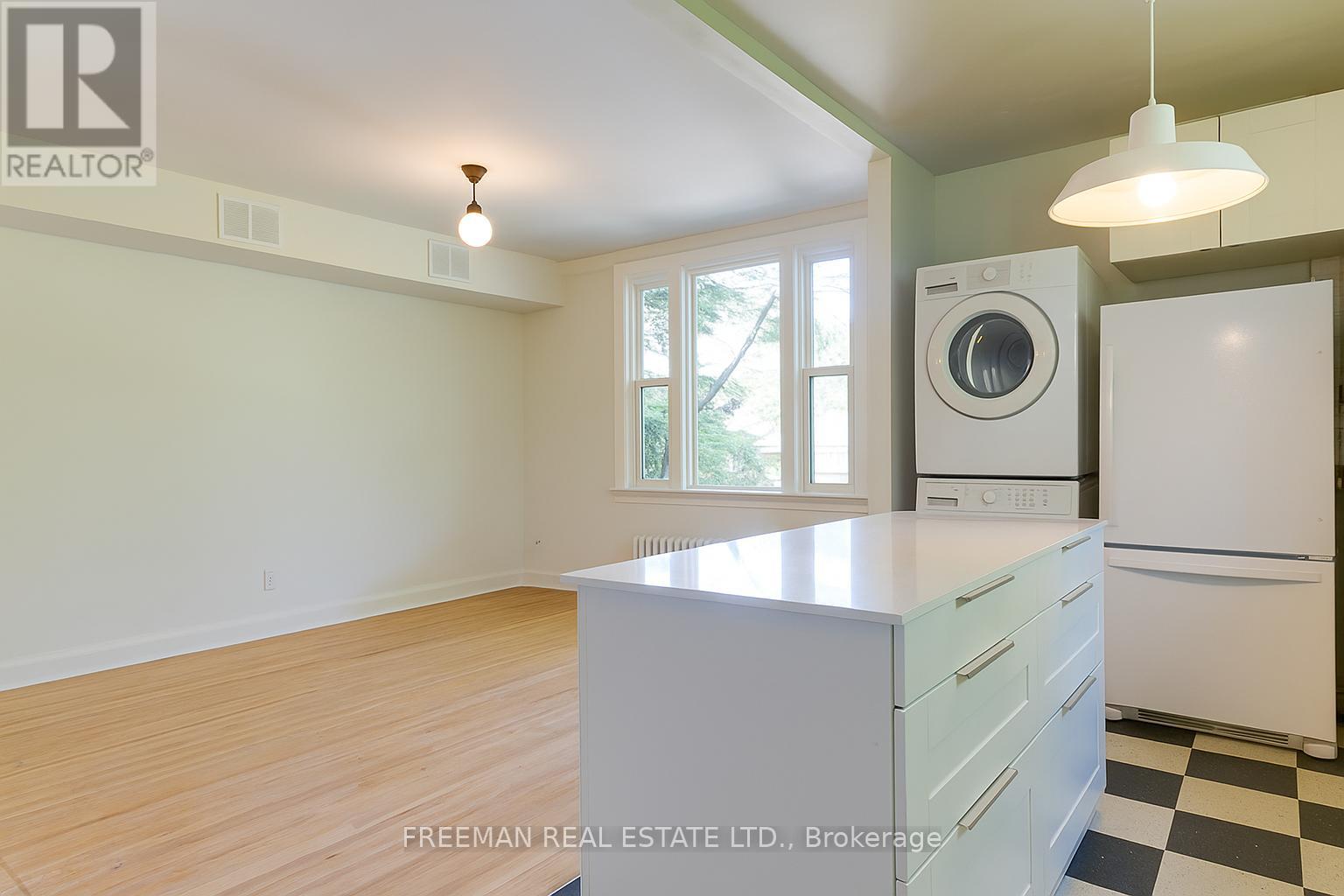 3RD FLOOR - 62 AUSTIN TERRACE, Toronto, Ontario