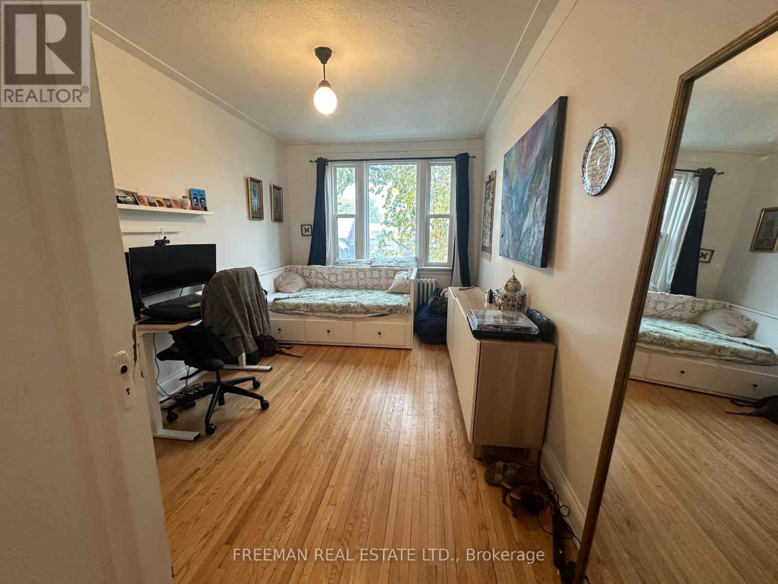 3rd Floor - 62 Austin Terrace, Toronto, Ontario  M5R 1Y6 - Photo 16 - C12530114