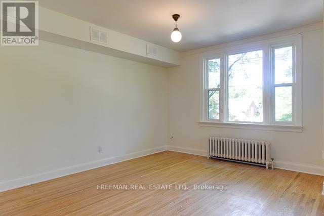 3rd Floor - 62 Austin Terrace, Toronto, Ontario  M5R 1Y6 - Photo 2 - C12530114