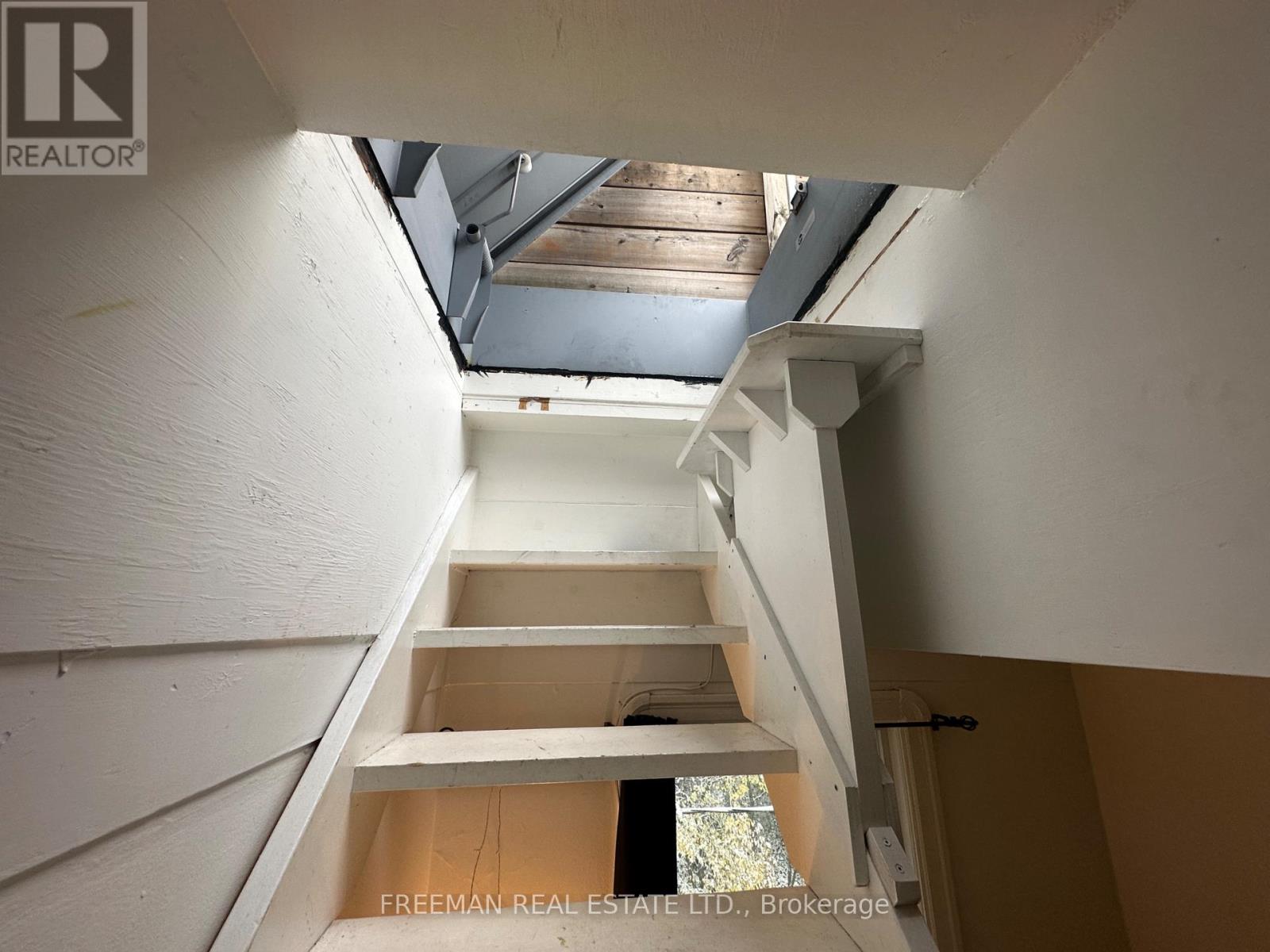 3rd Floor - 62 Austin Terrace, Toronto, Ontario  M5R 1Y6 - Photo 20 - C12530114