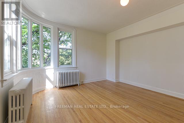 3rd Floor - 62 Austin Terrace, Toronto, Ontario  M5R 1Y6 - Photo 9 - C12530114