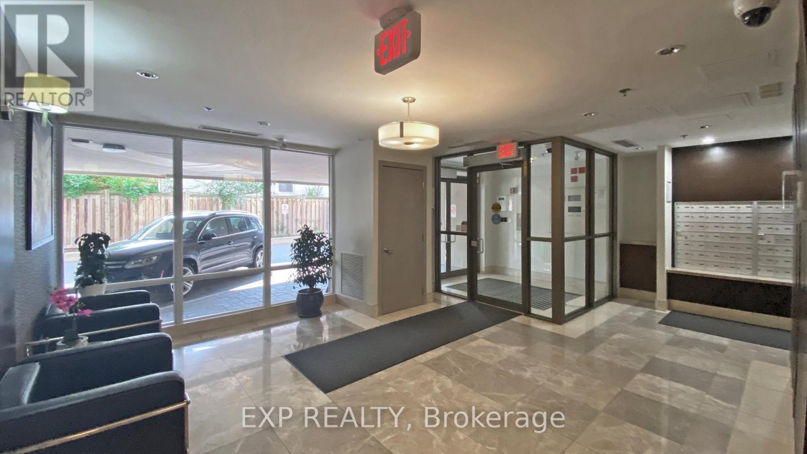 607 - 801 Sheppard Avenue W, Toronto, Ontario  M3H 0A8 - Photo 2 - C12530126