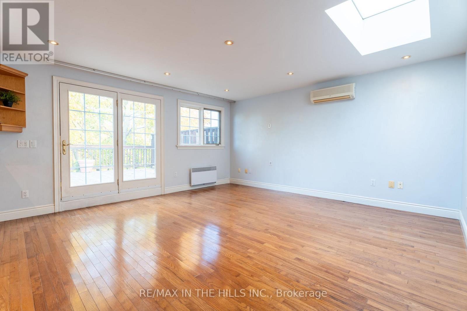 Upper Level - 165 Highbourne Road, Toronto, Ontario  M5P 2J8 - Photo 5 - C12530138