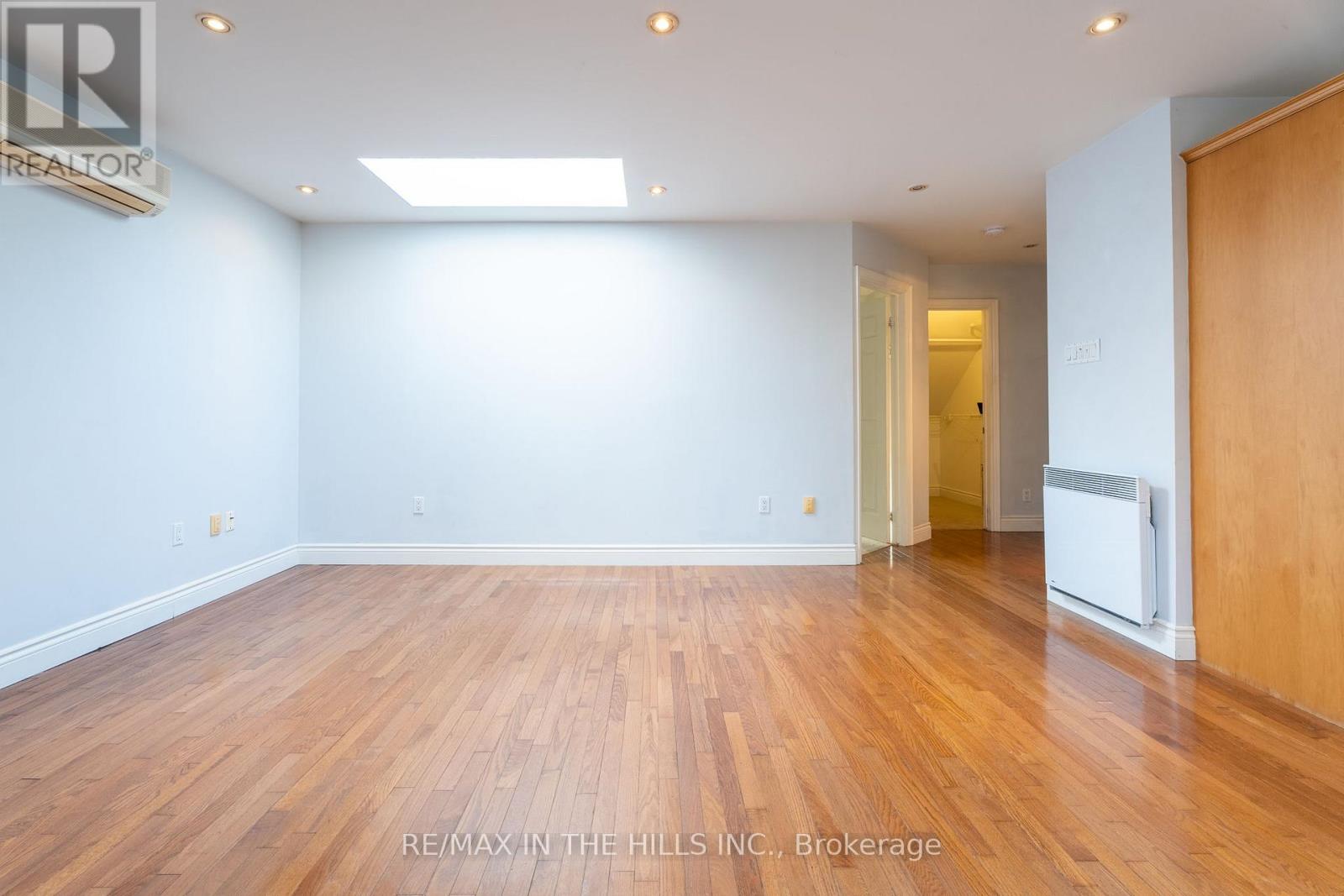 Upper Level - 165 Highbourne Road, Toronto, Ontario  M5P 2J8 - Photo 6 - C12530138