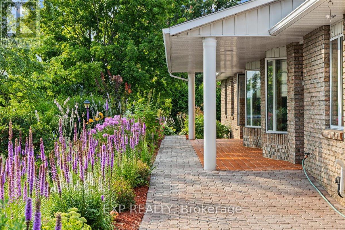 3382 Carp Road, Ottawa, Ontario K0A 1L0 - Photo 6 - X12384744