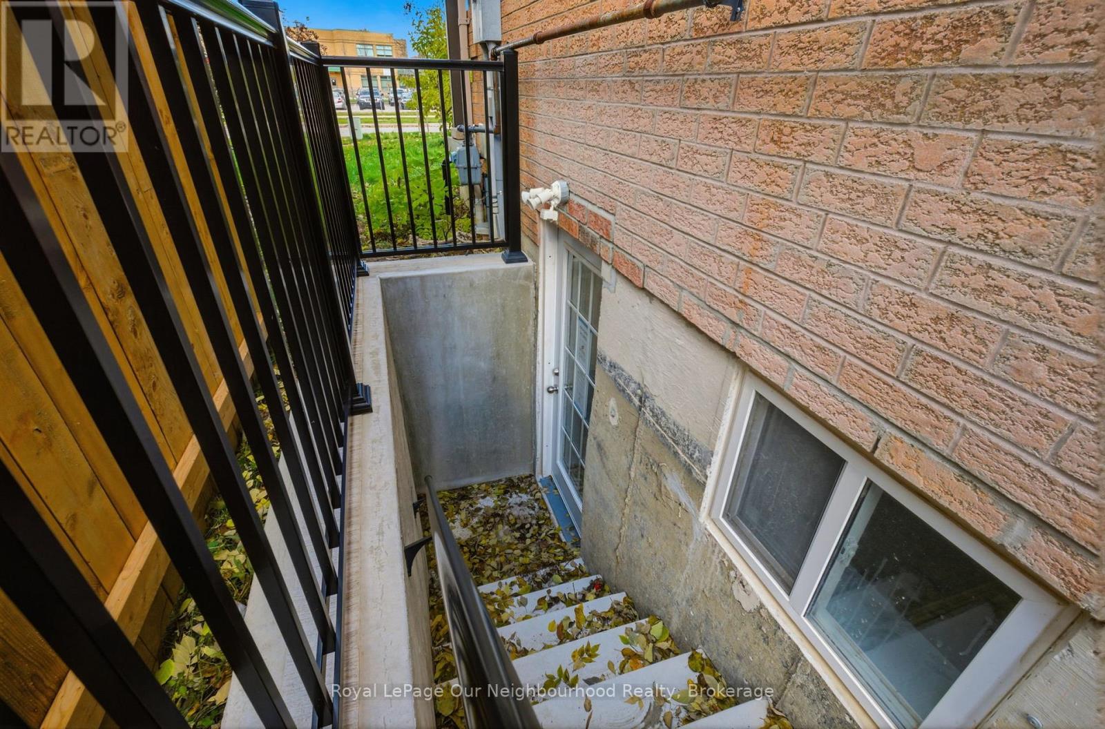 49 Rolling Acres Drive, Whitby, Ontario  L1R 2A1 - Photo 35 - E12530406