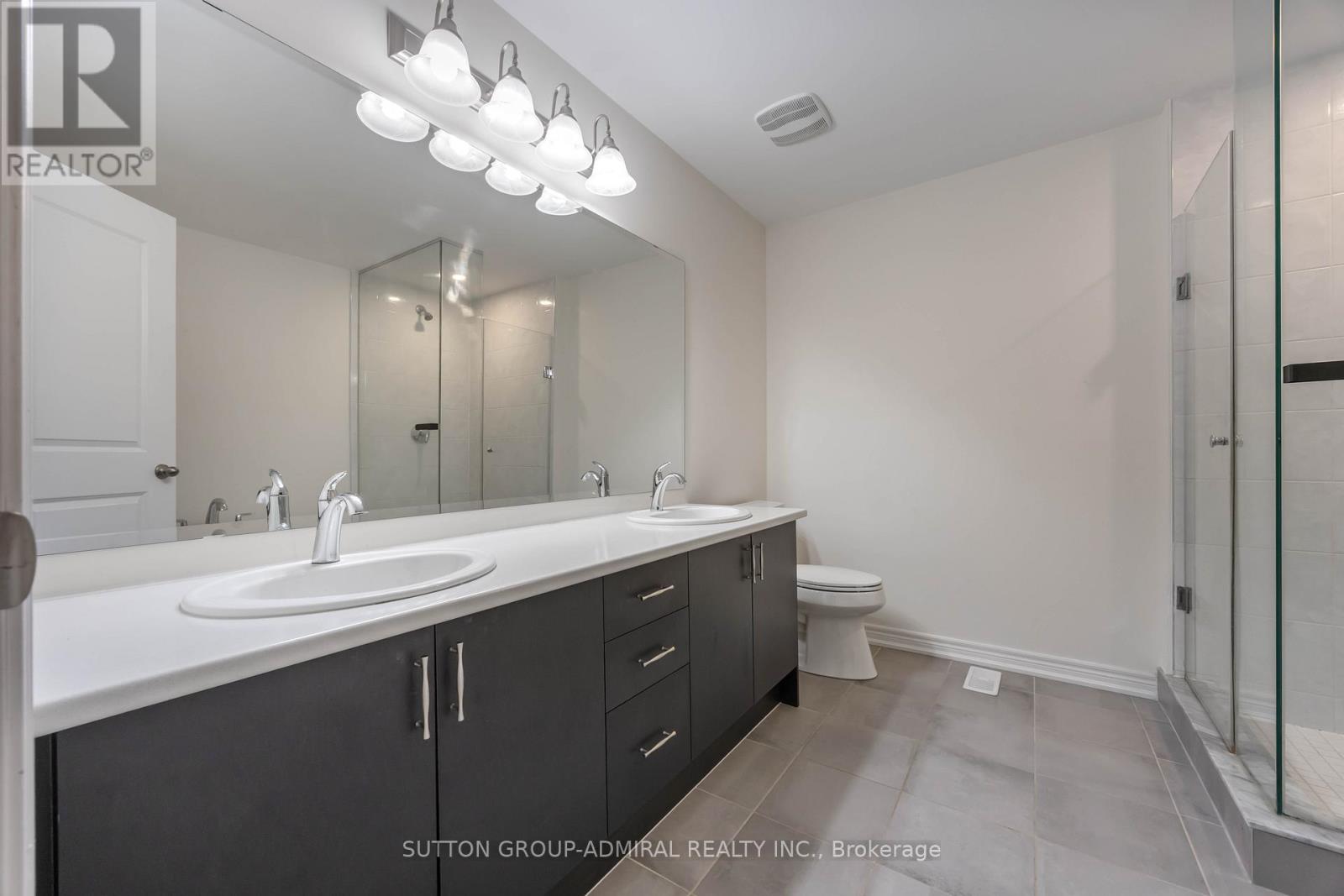 254 Silk Twist Drive, East Gwillimbury, Ontario  L9N 0V4 - Photo 10 - N12530080