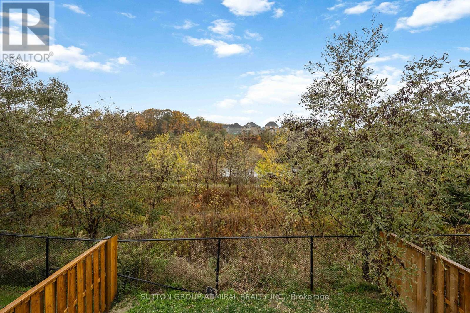 254 Silk Twist Drive, East Gwillimbury, Ontario  L9N 0V4 - Photo 21 - N12530080