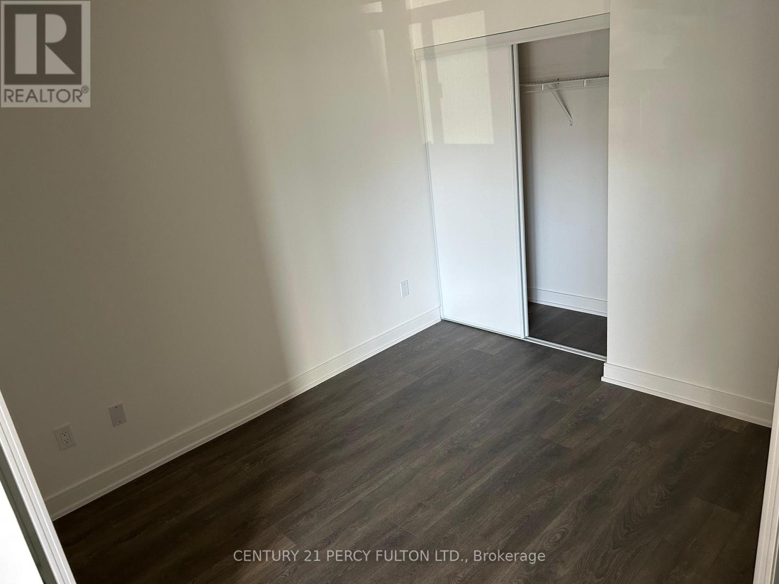 210 - 705 Davis Drive, Newmarket, Ontario  L3Y 0J1 - Photo 7 - N12530112