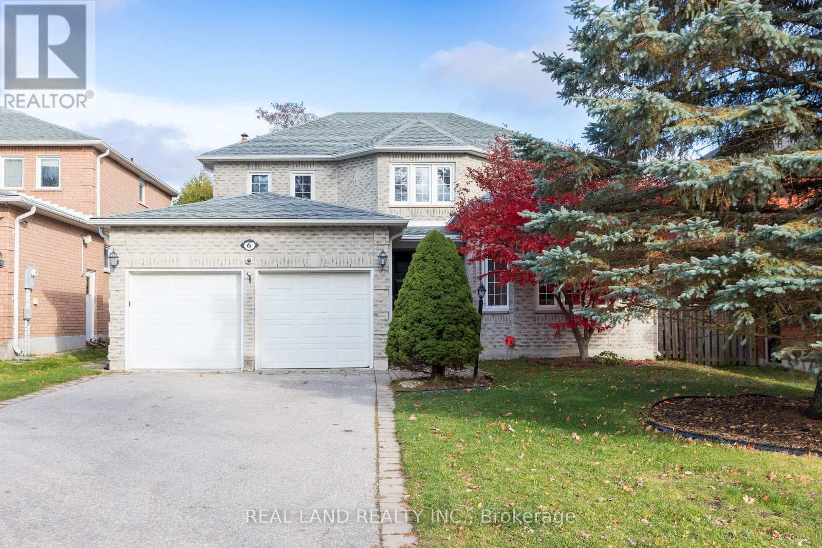6 MCGEE CRESCENT, Aurora, Ontario