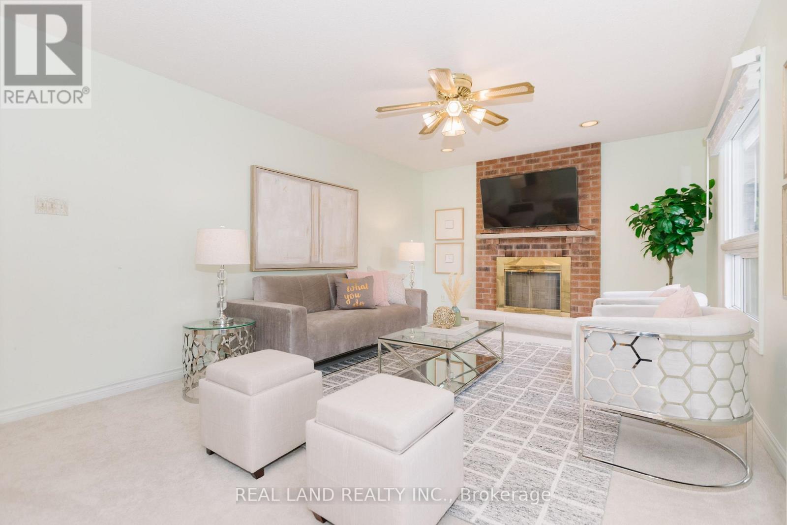 6 Mcgee Crescent, Aurora, Ontario  L4G 6L8 - Photo 12 - N12530122