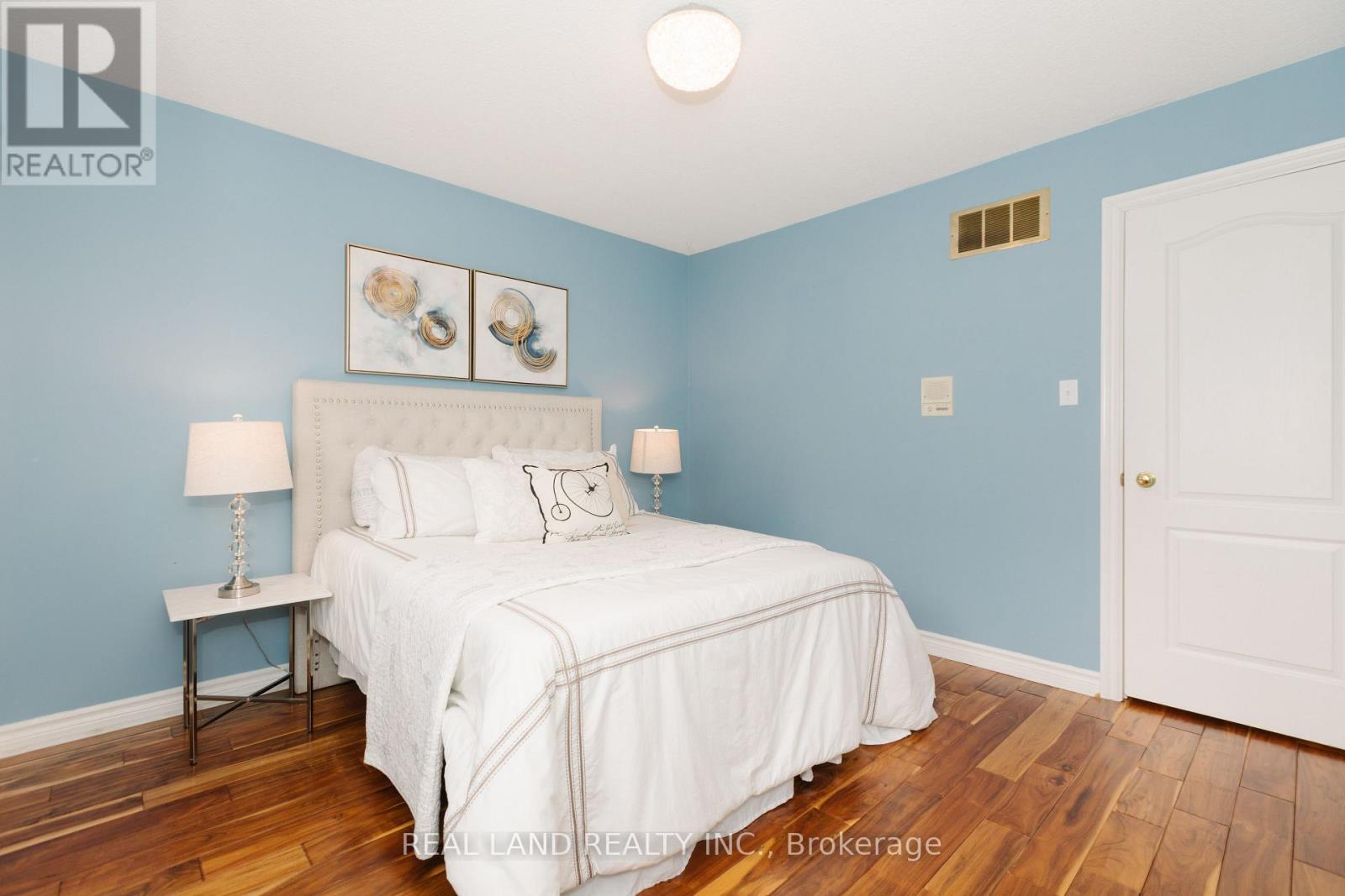 6 Mcgee Crescent, Aurora, Ontario  L4G 6L8 - Photo 32 - N12530122