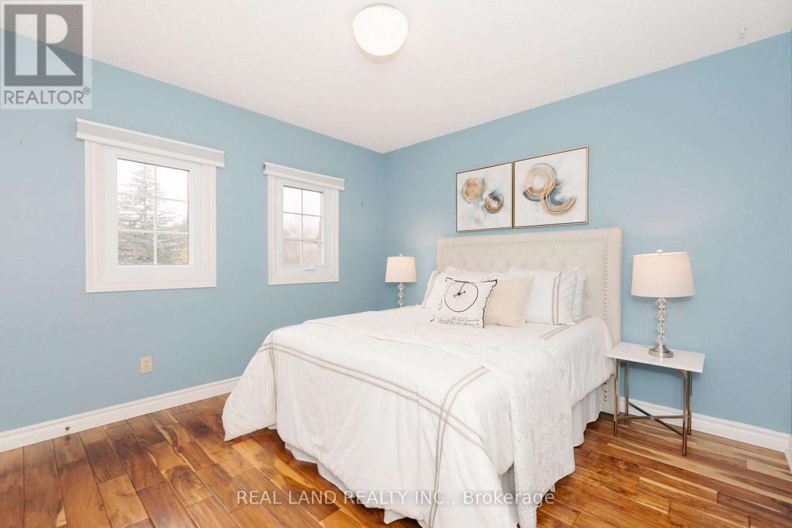 6 Mcgee Crescent, Aurora, Ontario  L4G 6L8 - Photo 34 - N12530122