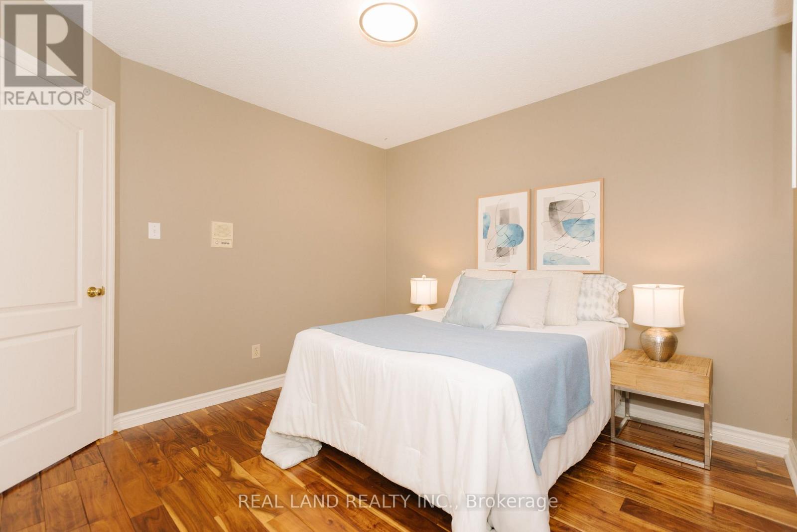 6 Mcgee Crescent, Aurora, Ontario  L4G 6L8 - Photo 36 - N12530122