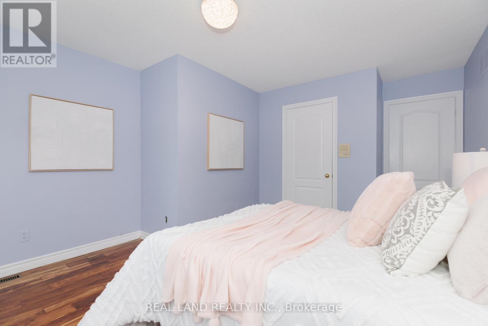 6 Mcgee Crescent, Aurora, Ontario  L4G 6L8 - Photo 38 - N12530122