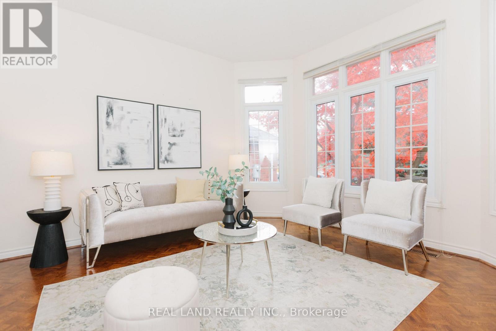 6 Mcgee Crescent, Aurora, Ontario  L4G 6L8 - Photo 6 - N12530122