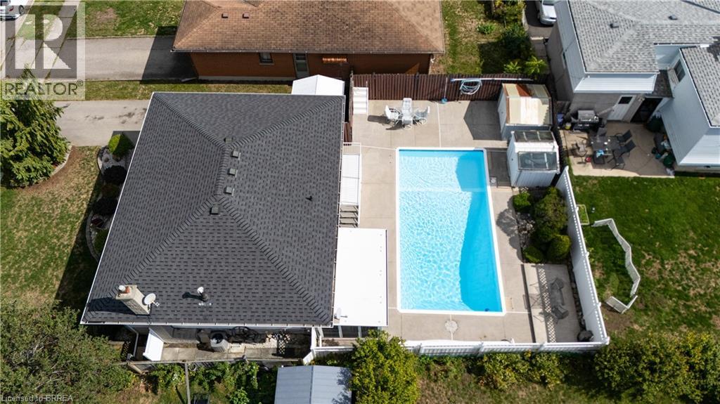 19 Melbourne Crescent, Brantford, Ontario  N3S 7G2 - Photo 3 - 40772697