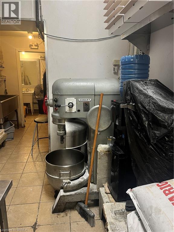 248 Stirling Avenue S Unit# 12a, Kitchener, Ontario  N2G 4L1 - Photo 5 - 40778417