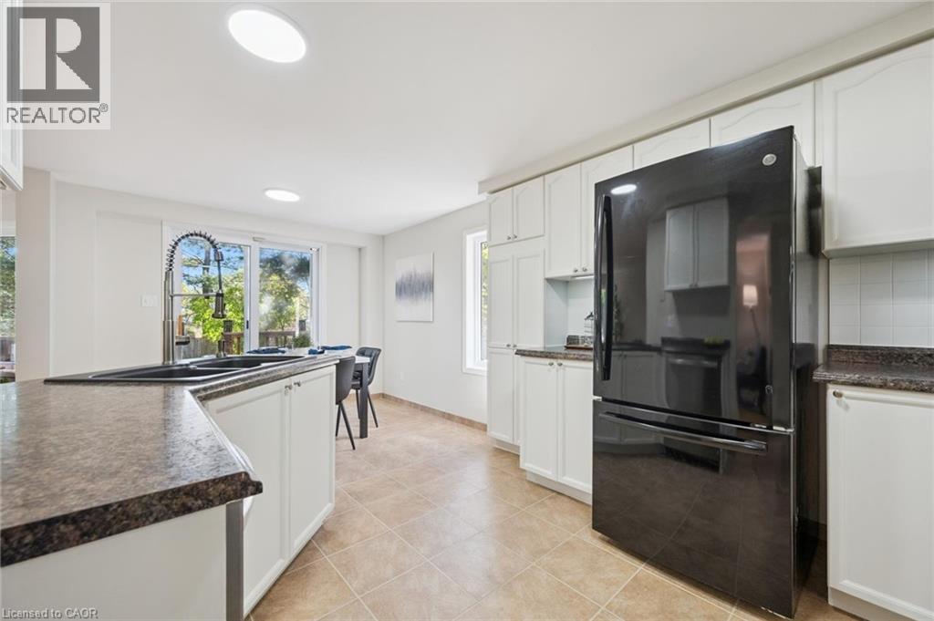 523 Exmoor Street, Waterloo, Ontario N2K 3T8 - Photo 15 - 40779552