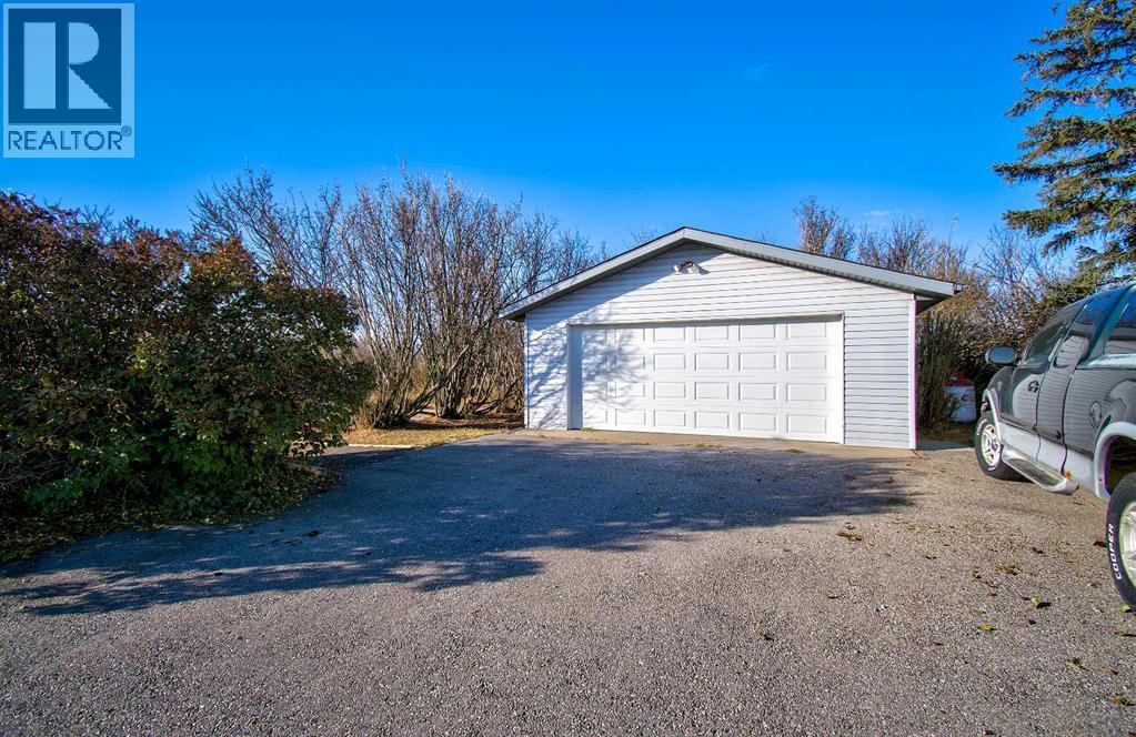 283171 Township Road 272, Rural Rocky View County, Alberta  T4A 3C6 - Photo 7 - A2268482