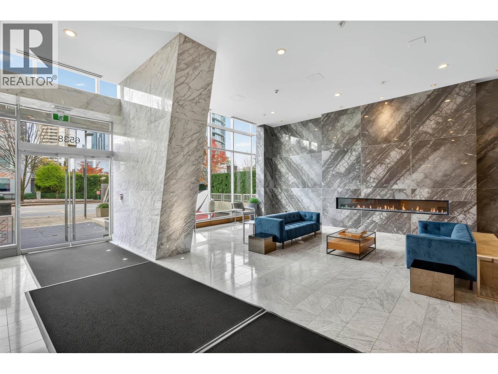 3810 6538 Nelson Avenue, Burnaby, British Columbia  V5H 0G5 - Photo 2 - R3066096