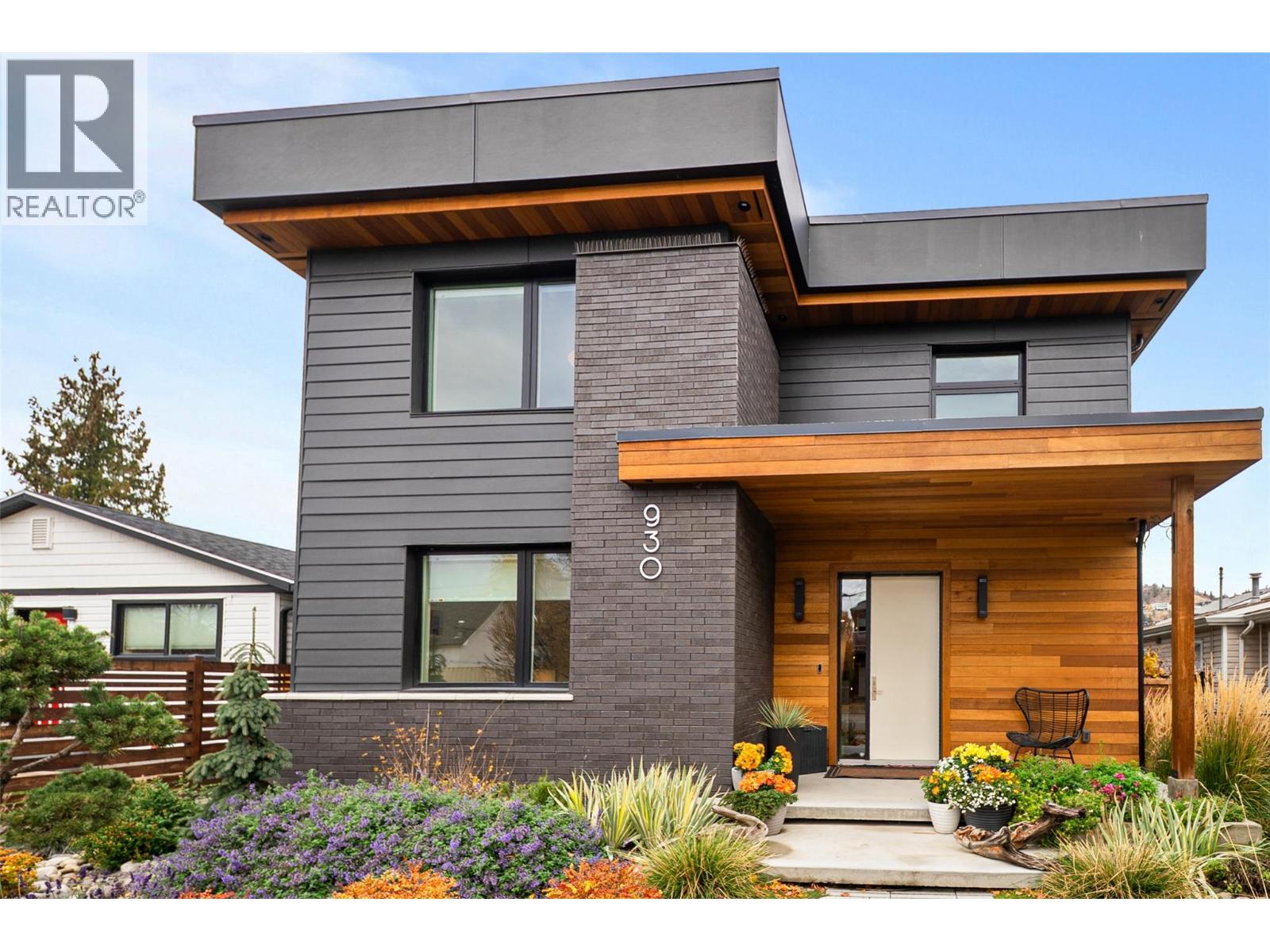 930 Cawston Avenue, kelowna, British Columbia