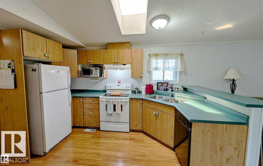 1540 Jubilee Wd, Sherwood Park, Alberta  T8H 1V2 - Photo 2 - E4465318