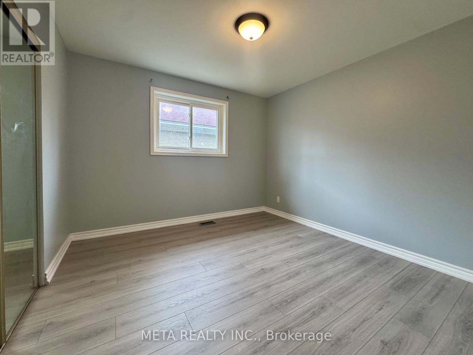 29 Monterrey Drive, Toronto, Ontario  M9V 1S7 - Photo 8 - W12482769