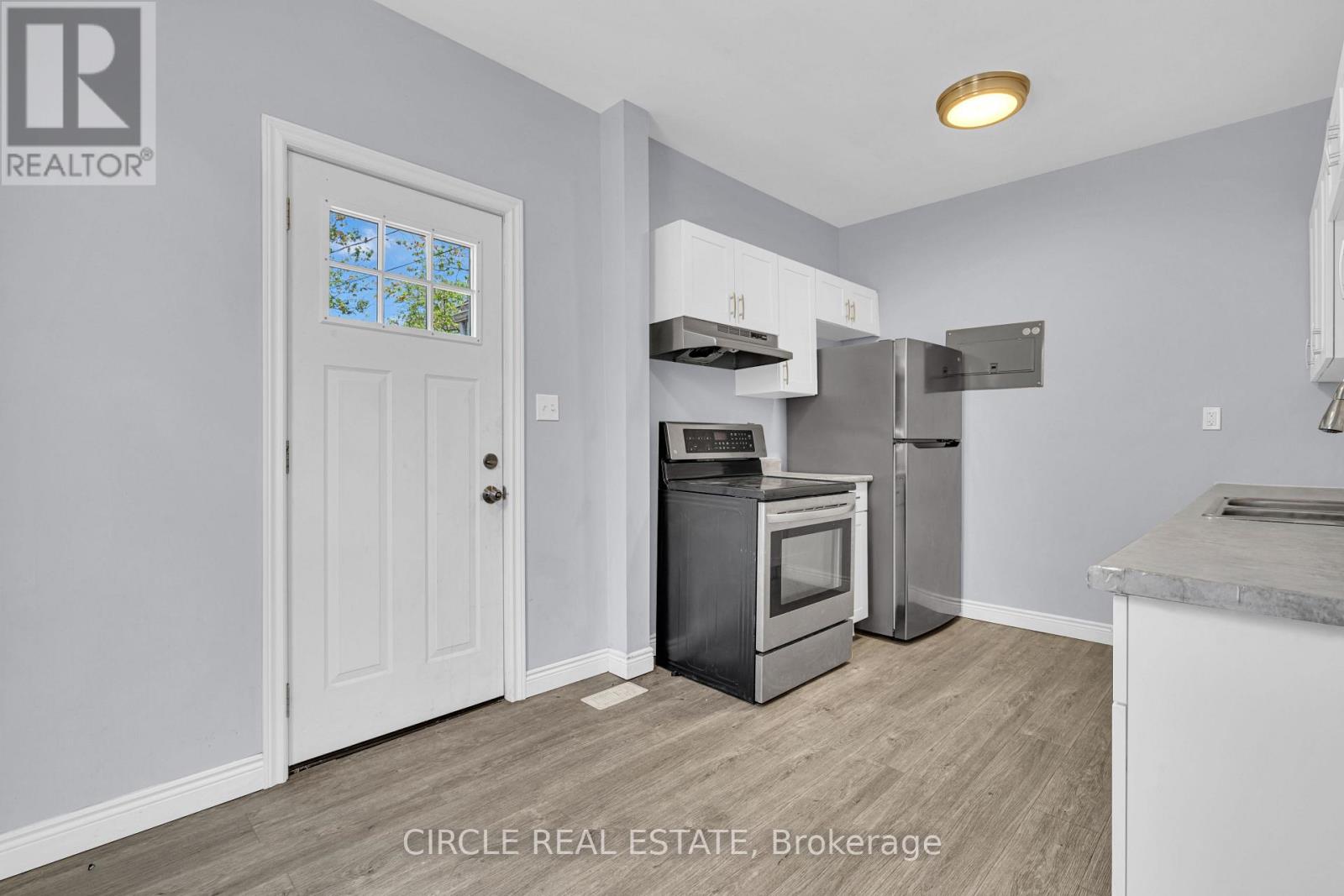 294 Louis Avenue, Windsor, Ontario  N9A 1W2 - Photo 6 - X12525688