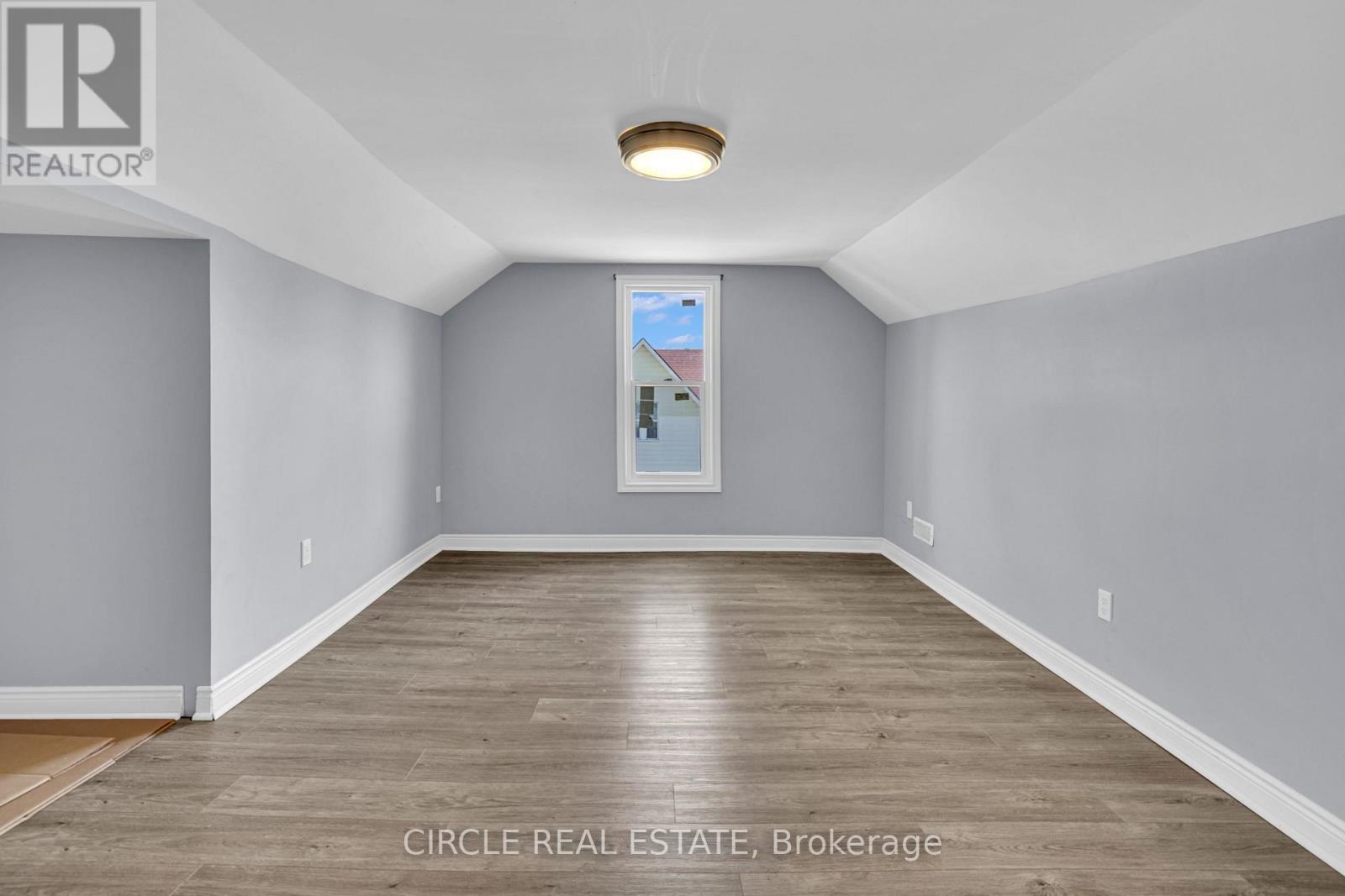 294 Louis Avenue, Windsor, Ontario  N9A 1W2 - Photo 11 - X12525688