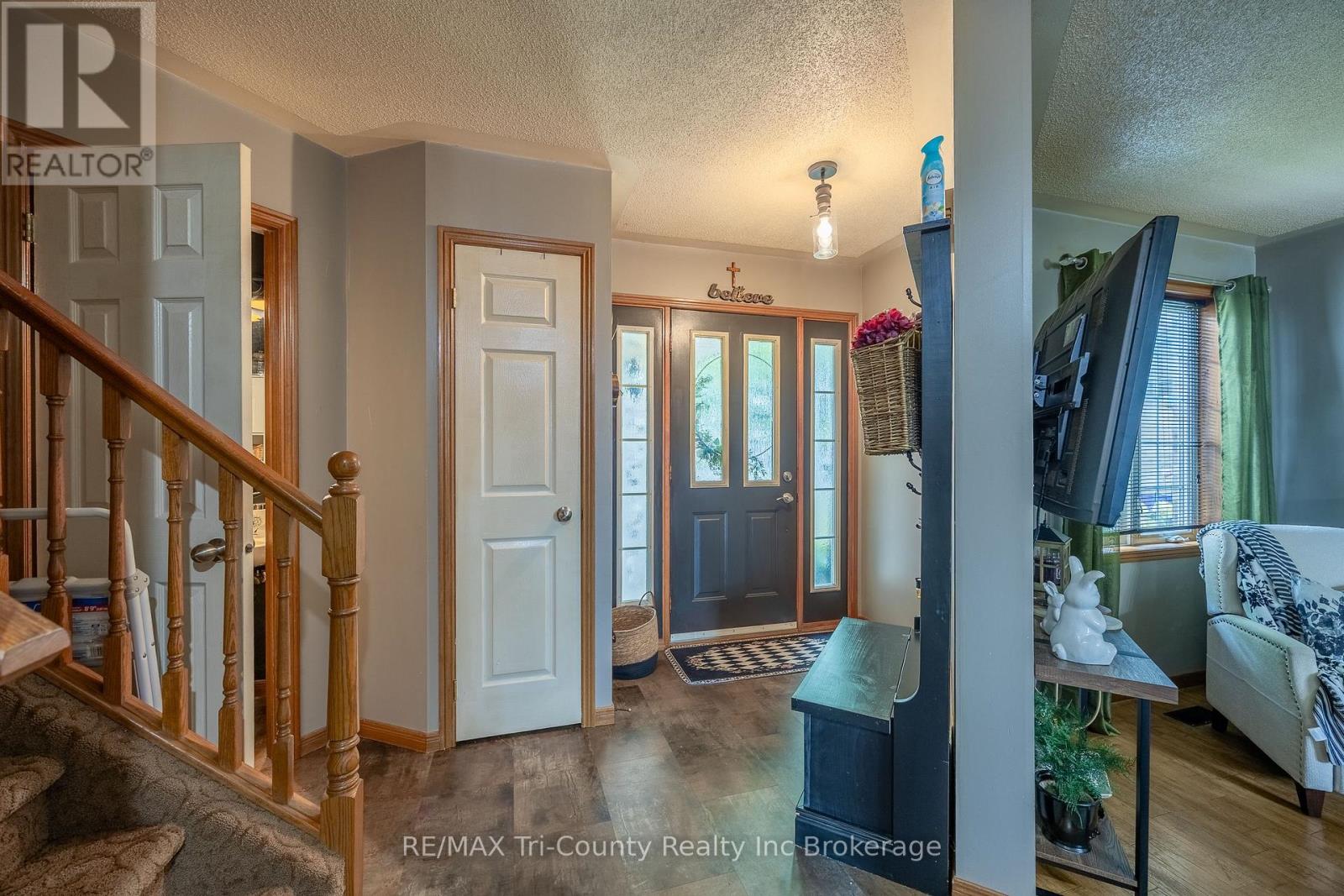 21 Kara Lane, Tillsonburg, Ontario  N4G 5M3 - Photo 3 - X12530286