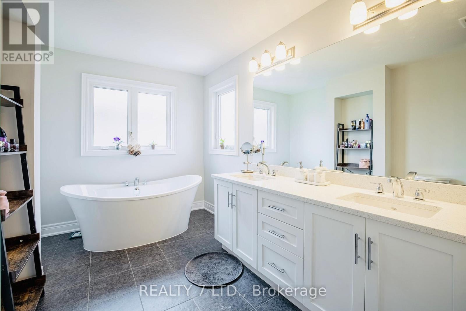 128 Susan Drive, Pelham, Ontario  L0S 1E6 - Photo 23 - X12530328