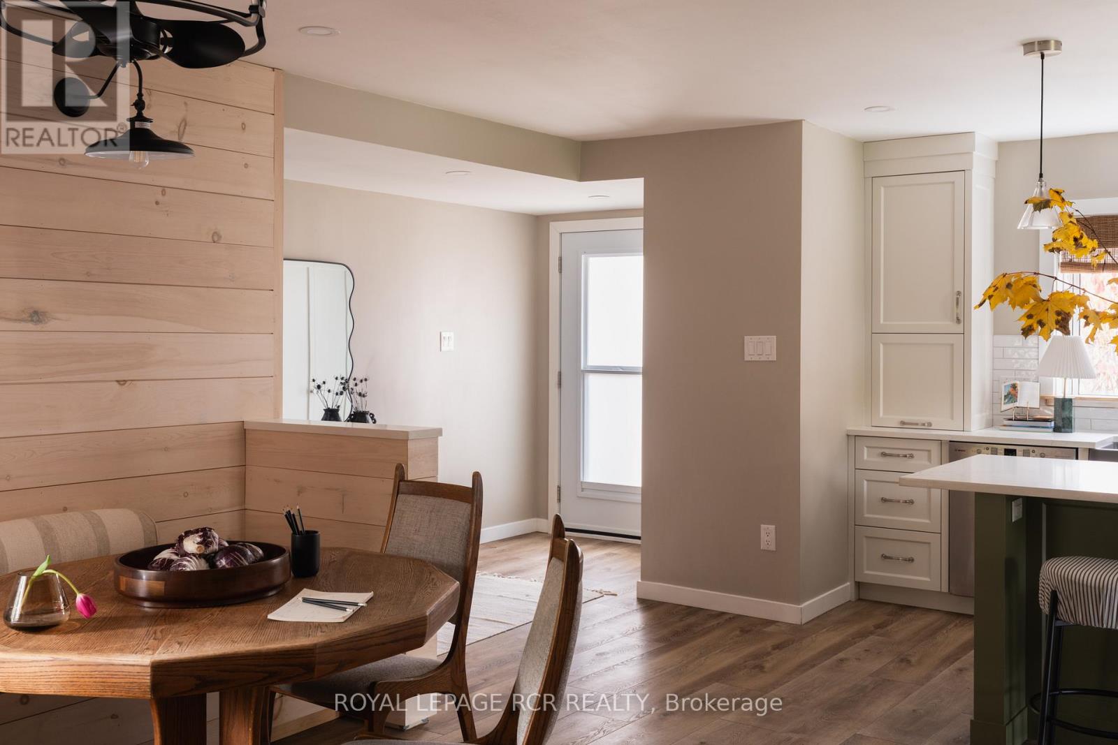 16357 Mountainview Road, Caledon, Ontario  L7C 2V7 - Photo 10 - W12530094