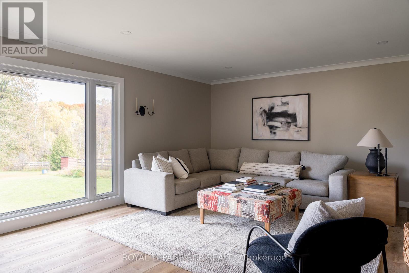 16357 Mountainview Road, Caledon, Ontario  L7C 2V7 - Photo 11 - W12530094