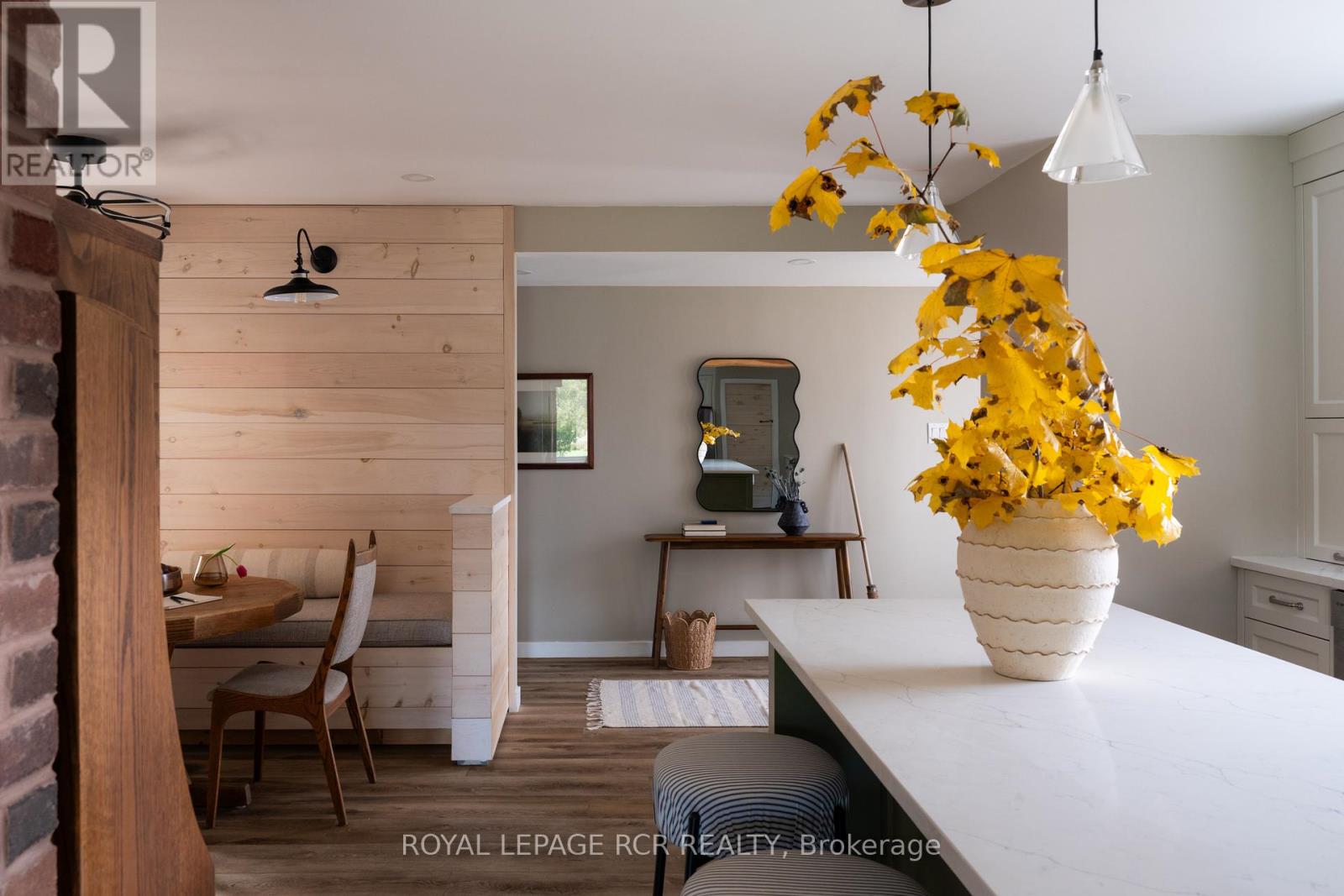 16357 Mountainview Road, Caledon, Ontario  L7C 2V7 - Photo 9 - W12530094