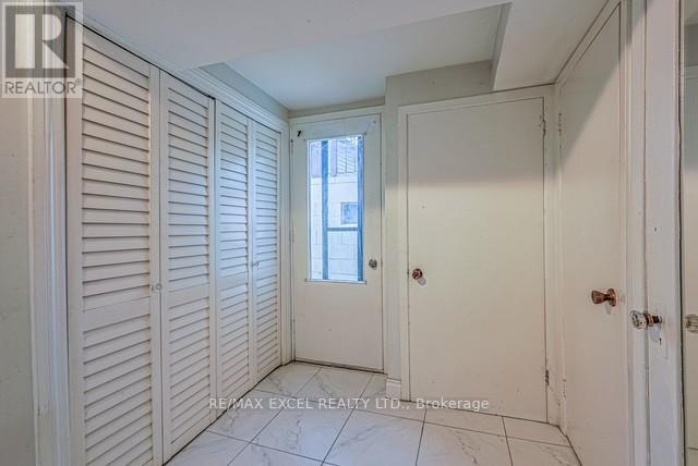 90 Flamborough Drive E, Toronto, Ontario  M6M 2R8 - Photo 18 - W12530116