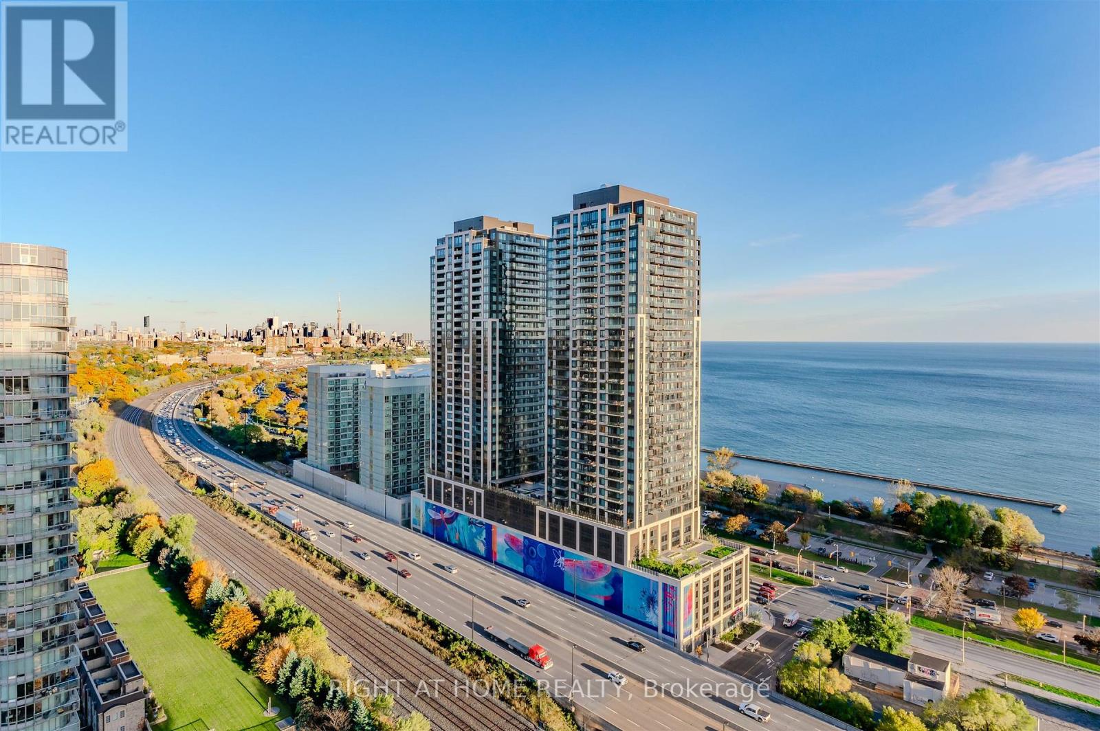 2616 - 103 The Queensway Avenue, Toronto, Ontario  M6S 5B3 - Photo 22 - W12530118