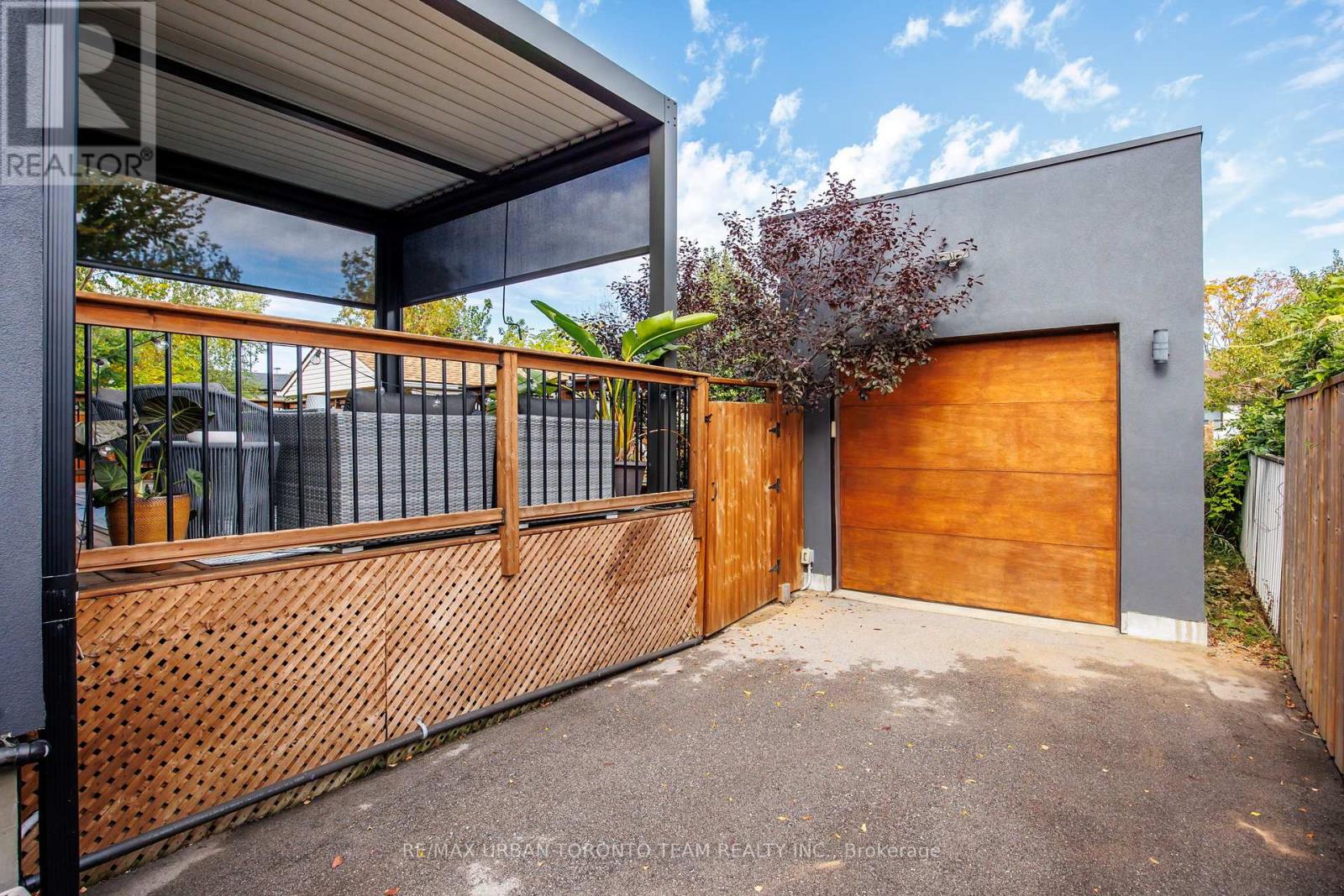 58 Manitoba Street, Toronto, Ontario  M8Y 1C9 - Photo 36 - W12530120