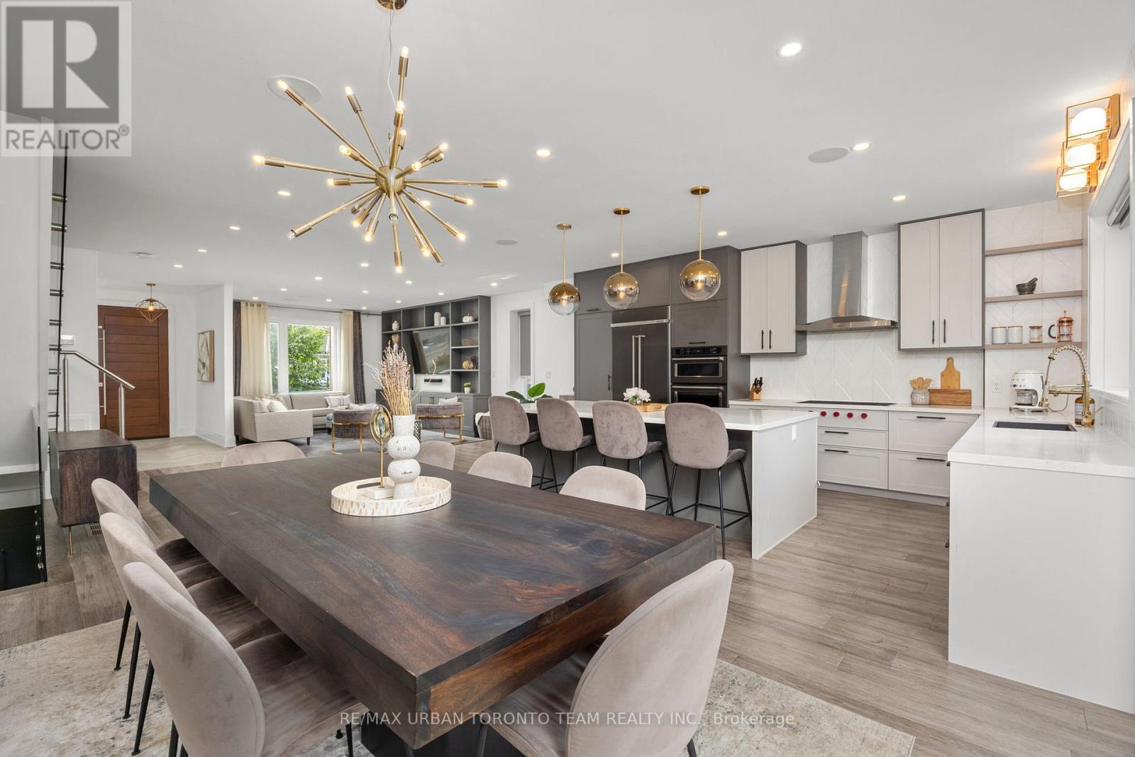 58 Manitoba Street, Toronto, Ontario  M8Y 1C9 - Photo 7 - W12530120