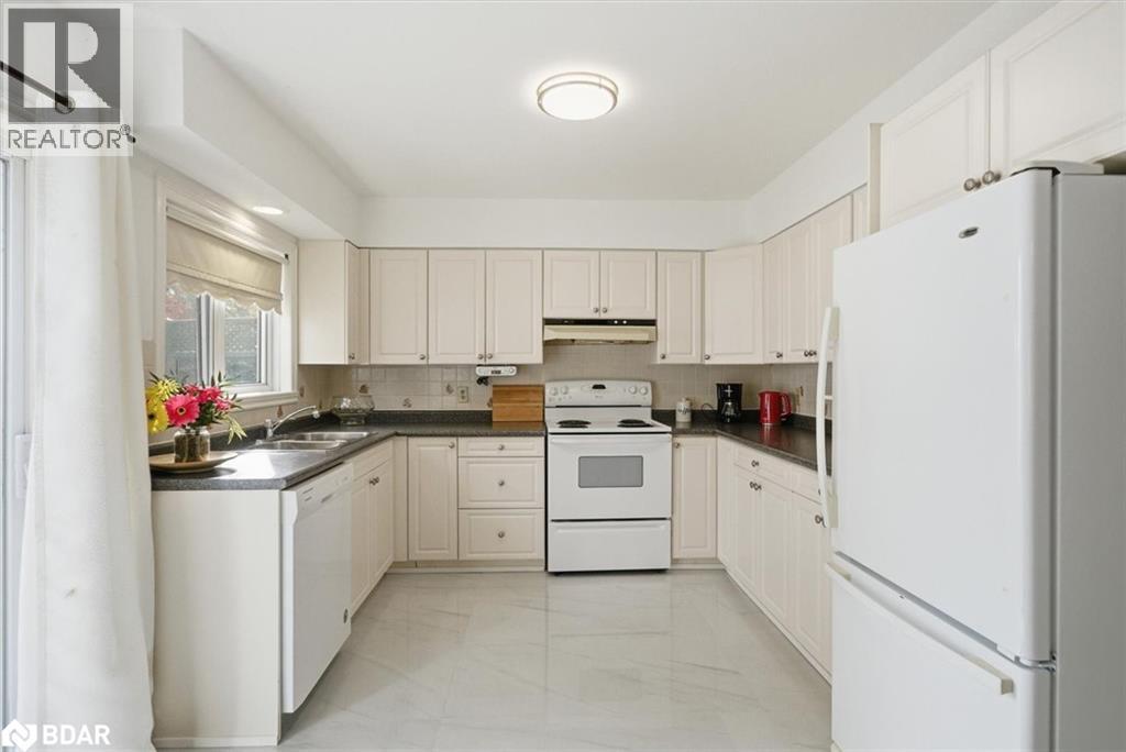 2999 Lakeside Drive, Washago, Ontario  L3V 6H3 - Photo 15 - 40787255