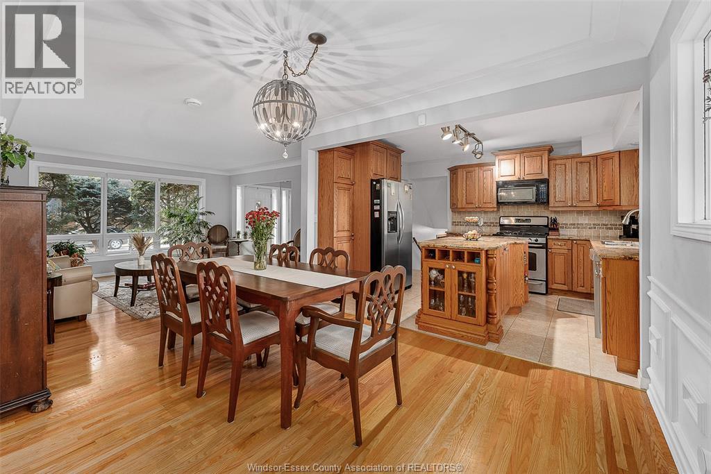 3348 Randolph, Windsor, Ontario  N9E 3E7 - Photo 10 - 25028512