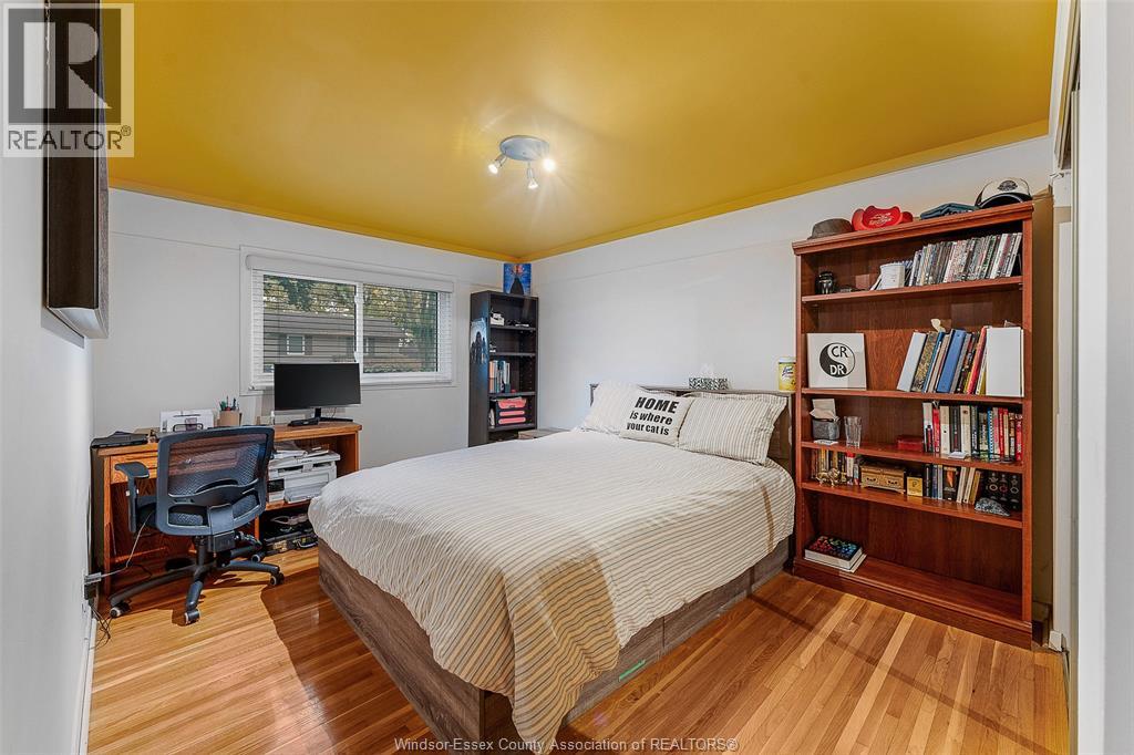 3348 Randolph, Windsor, Ontario  N9E 3E7 - Photo 17 - 25028512