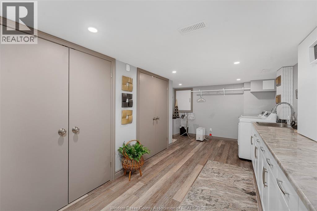 3348 Randolph, Windsor, Ontario  N9E 3E7 - Photo 30 - 25028512