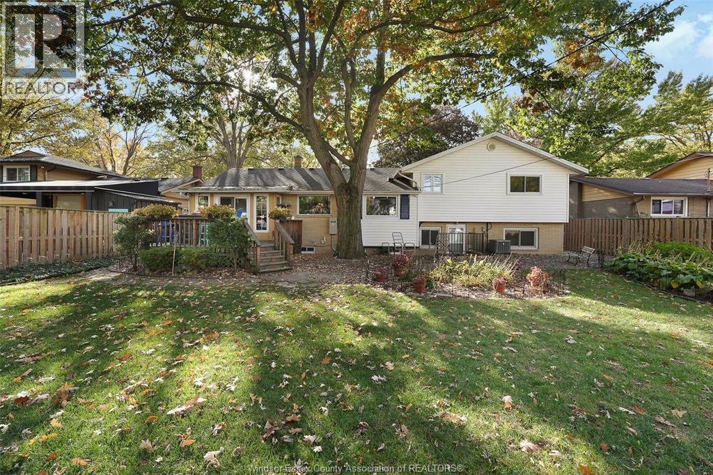 3348 Randolph, Windsor, Ontario  N9E 3E7 - Photo 38 - 25028512