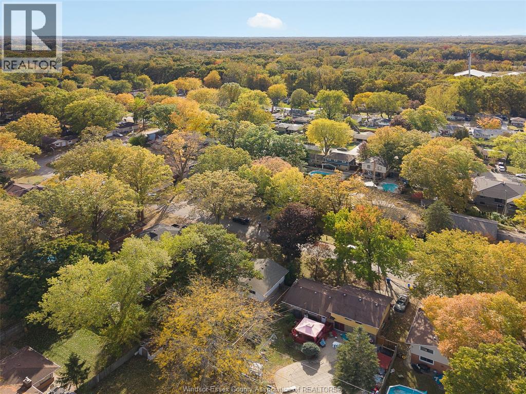 3348 Randolph, Windsor, Ontario  N9E 3E7 - Photo 44 - 25028512